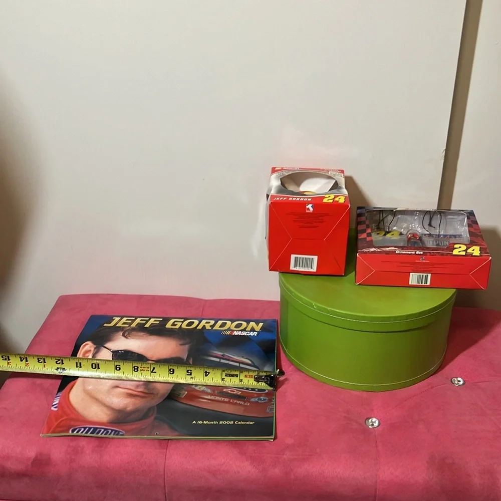 Jeff Gordon NASCAR #24 Vintage collector’s 3 pc. bundle including 2002 Calendar